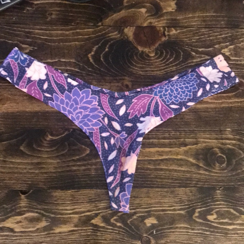 Stone Fox Tucker Bottom